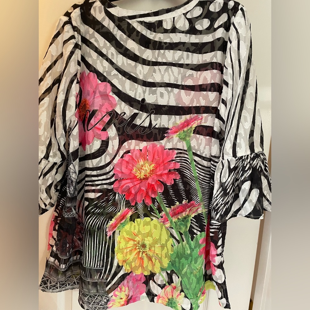 New Berek ladies s top, size XXL, fits more like XL.